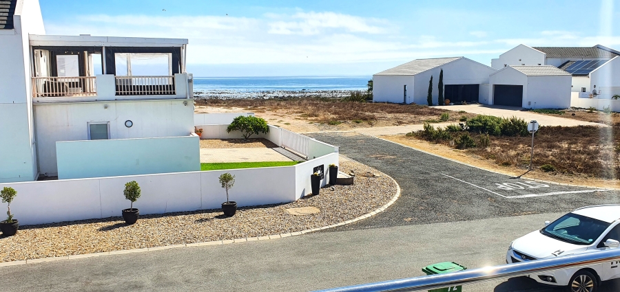 3 Bedroom Property for Sale in Sandy Point Western Cape